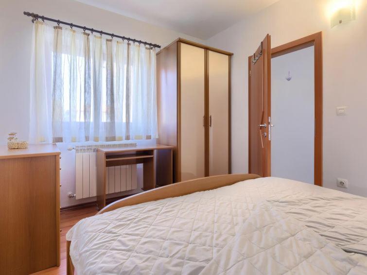 Apartment Matej Premantura Bagian luar foto