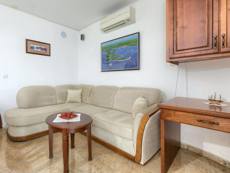 Apartment Matej Premantura Bagian luar foto